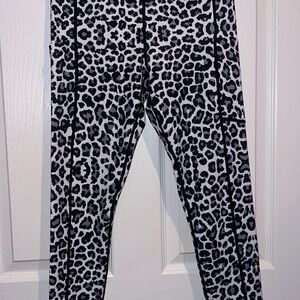 Women's Black and White Leopard Print Leggings